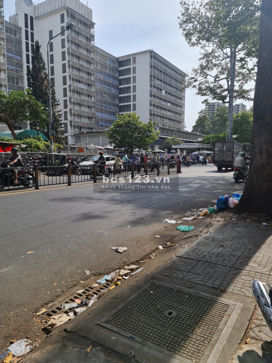 Nhà mặt tiên Nguyễn Chí Thanh ngay BV Chợ Rẫy