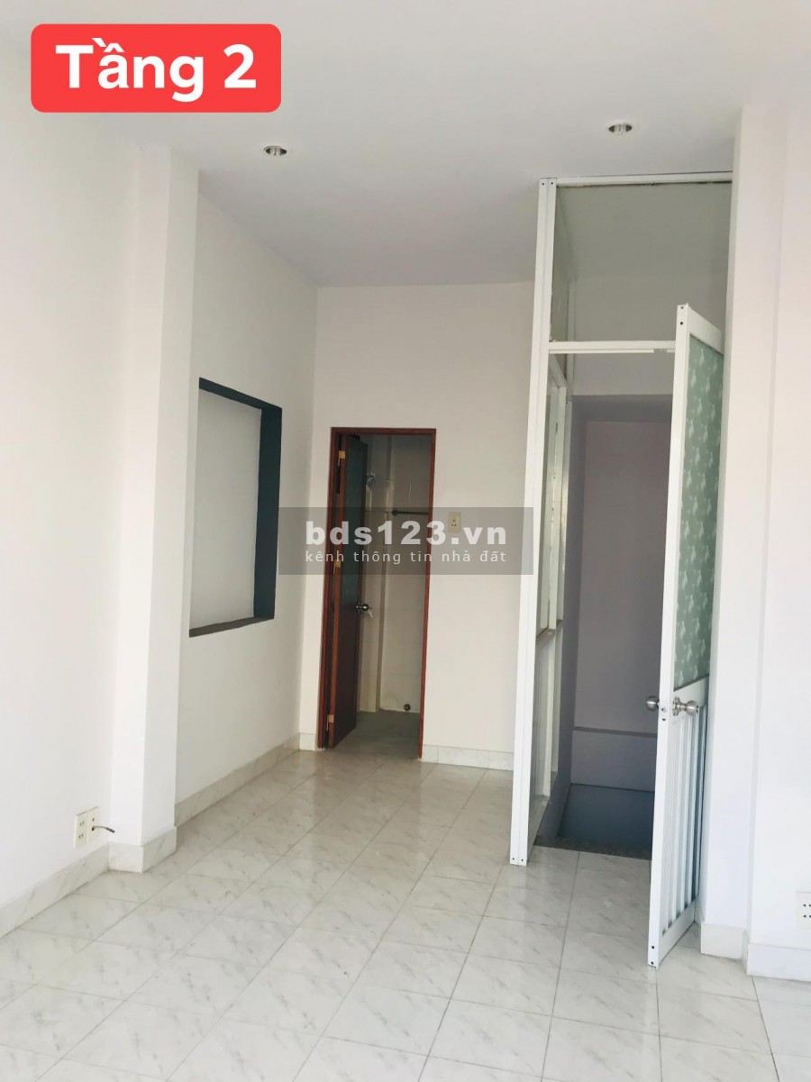 CHO THUÊ NGUYÊN CĂN QUẬN PHÚ NHUẬN VỪA SỬA MỚI VÀO Ở NGAY KHÔNG NỘI THẤT 9TR/THÁNG