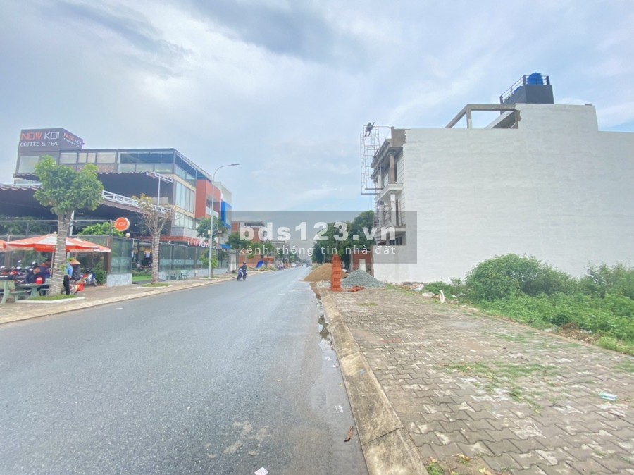 Bán lô góc 140m2 mặt tiền đường số 2 và Trần Văn Giàu, cách Tên Lửa 7 phút. Giá tốt đầu tư