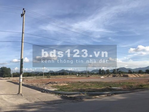 Tôi chính chủ bán nhanh 2 nền biệt thự lô góc siêu đẹp, giá rẻ bao sổ đỏ tại An Nhơn, khu dân cư đông đúc.