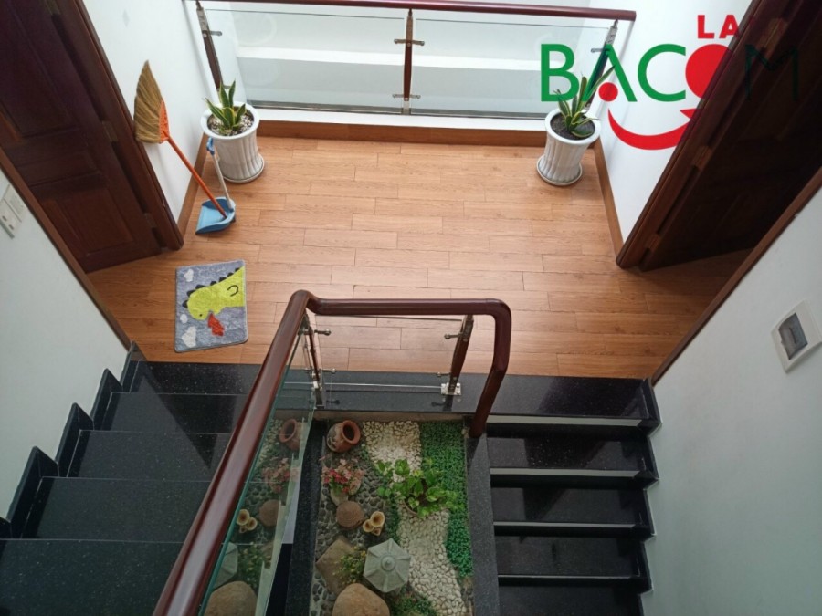 BÁN NHÀ 1T2L SIÊU ĐẸP NGAY BIG C KP2 CƯ XÁ CA P.TÂN HIỆP CÁCH NGUYỄN ÁI QUỐC VÀI BƯỚC CHÂN.CHỈ 5,7 Tỷ