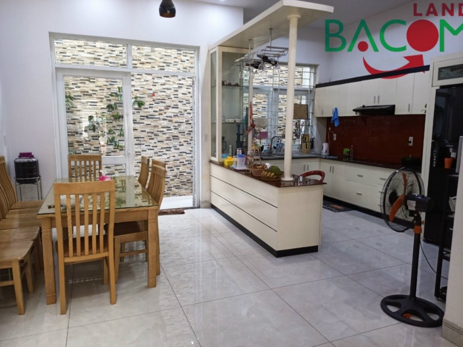 BÁN NHÀ 1T2L SIÊU ĐẸP NGAY BIG C KP2 CƯ XÁ CA P.TÂN HIỆP CÁCH NGUYỄN ÁI QUỐC VÀI BƯỚC CHÂN.CHỈ 5,7 Tỷ