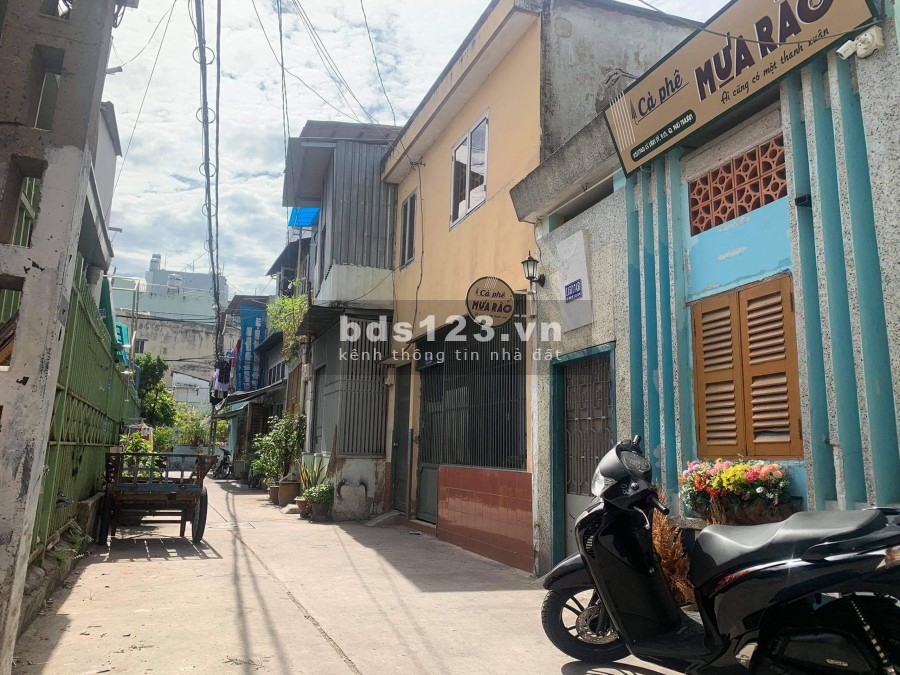 Chủ Cần Tiền Nên Cần Bán Gấp Nhà Trên Đường Trường Sa , 70m2 , Giá 7.3 tỷ.