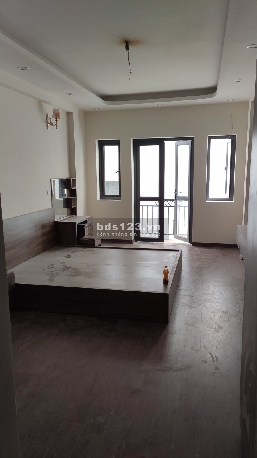 Bán nhà PL mới đẹp ở luôn 5 tầng x 33m2 ngõ 27 Võ Chí Công giá 3,65 tỷ