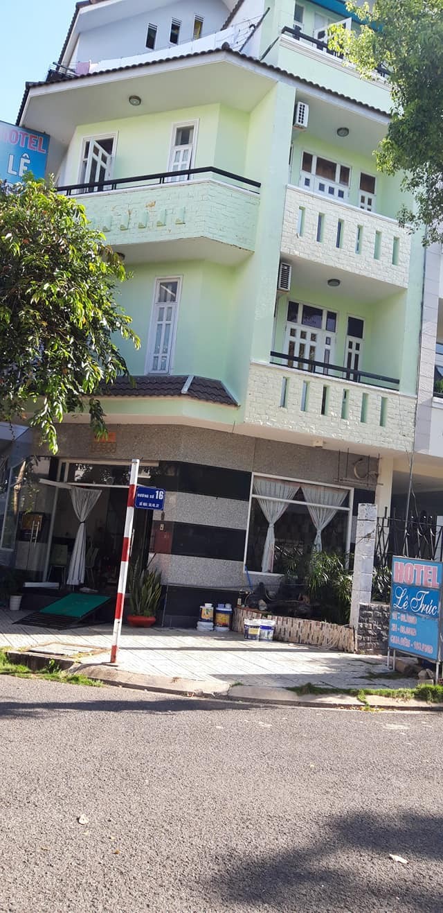 ĐẤT BIỆT THỰ LÔ GÓC KHU DÂN CƯ VEN SÔNG CAO CẤP QUẬN 7 ,141m2 17t