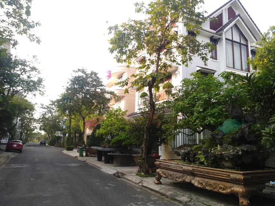 ĐẤT BIỆT THỰ LÔ GÓC KHU DÂN CƯ VEN SÔNG CAO CẤP QUẬN 7 ,141m2 17t