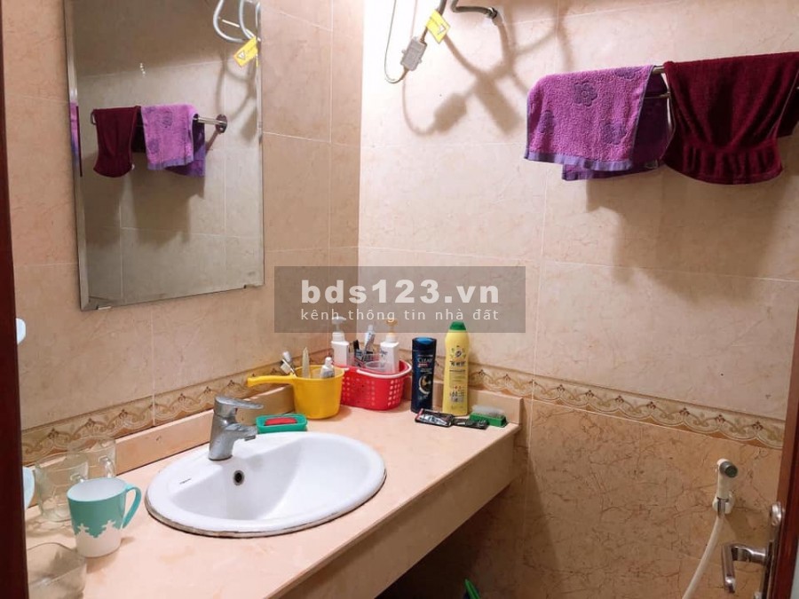 Nhà mới đất rẻ Cầu Giấy, 50m2, mt: 4.5m, giá nhỉnh 85tr/m2.