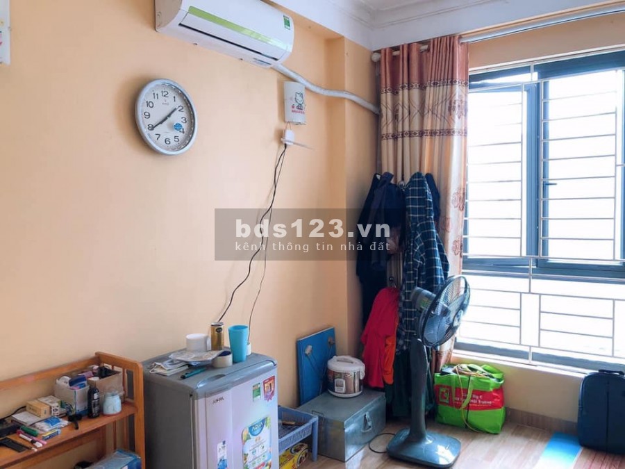 Nhà mới đất rẻ Cầu Giấy, 50m2, mt: 4.5m, giá nhỉnh 85tr/m2.