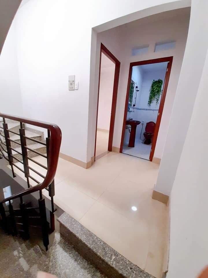 Hót hót hót. Chợ Gò Vấp 50m2 3 tấm đúc BTCT. Chỉ 4tỷ2