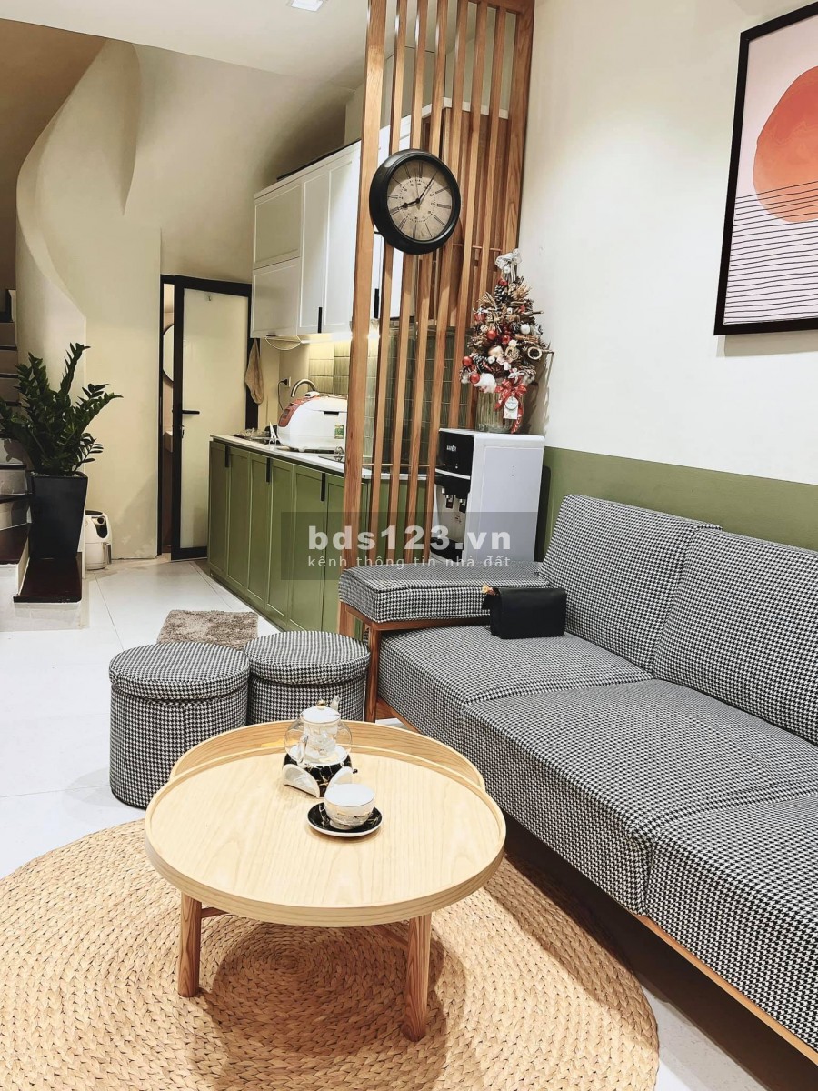 Bán nhà Minh Khai 30m2 x 5 tầng, gần ngõ ô tô, giá nhỉnh 3 tỷ.