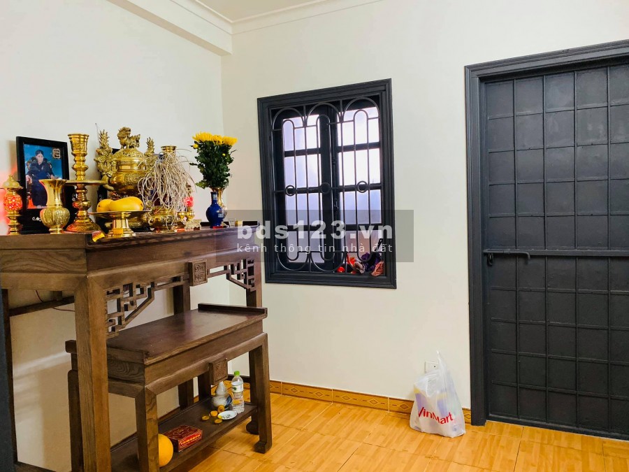Bán nhà Minh Khai 30m2 x 5 tầng, gần ngõ ô tô, giá nhỉnh 3 tỷ.
