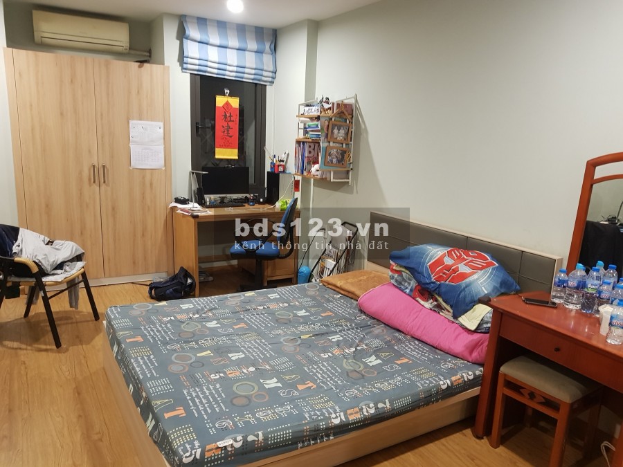 BÁN NHÀ PHÂN LÔ VỈA HÈ KINH DOANH XUÂN LA THANG MÁY 70M