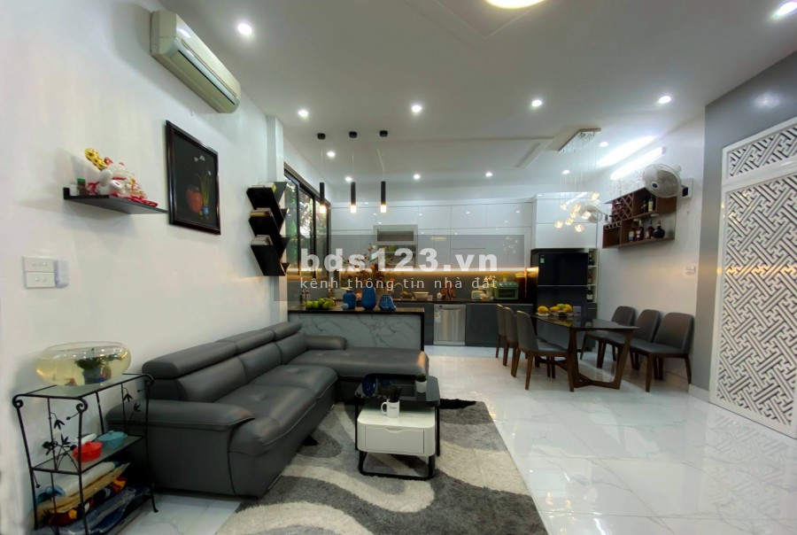 Bán Nhà MP Văn Quán, 70m, 4T, MT4.3m, Ô Tô KD, giá 8 tỷ 8, Lh 0902083139