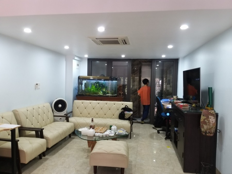 TôiBán gấp siêu phẩm vừa ở vừa KD 8 tầng thang máy 52m2 giá 13tỷ