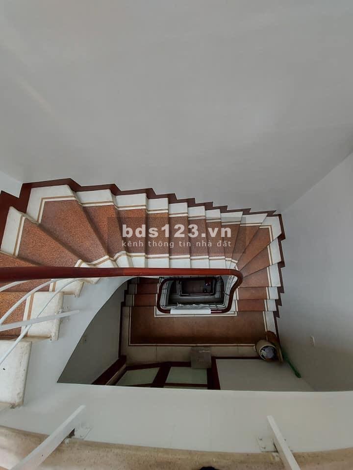 BÁN NHÀ RIÊNG CHỢ KHÂM THIÊN, QUẬN ĐỐNG ĐA. DT 30M*5T, GIÁ 2.5 TỶ