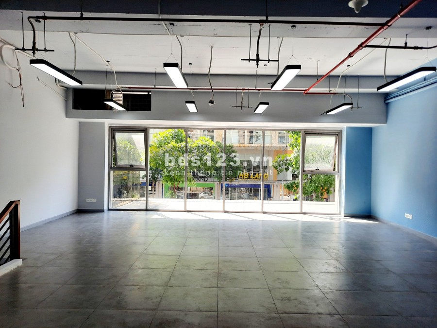 Cho thuê văn phòng 90m2 lầu 2 shophouse khối đế Sarimi quận 2 giá tốt nhất hiện tại