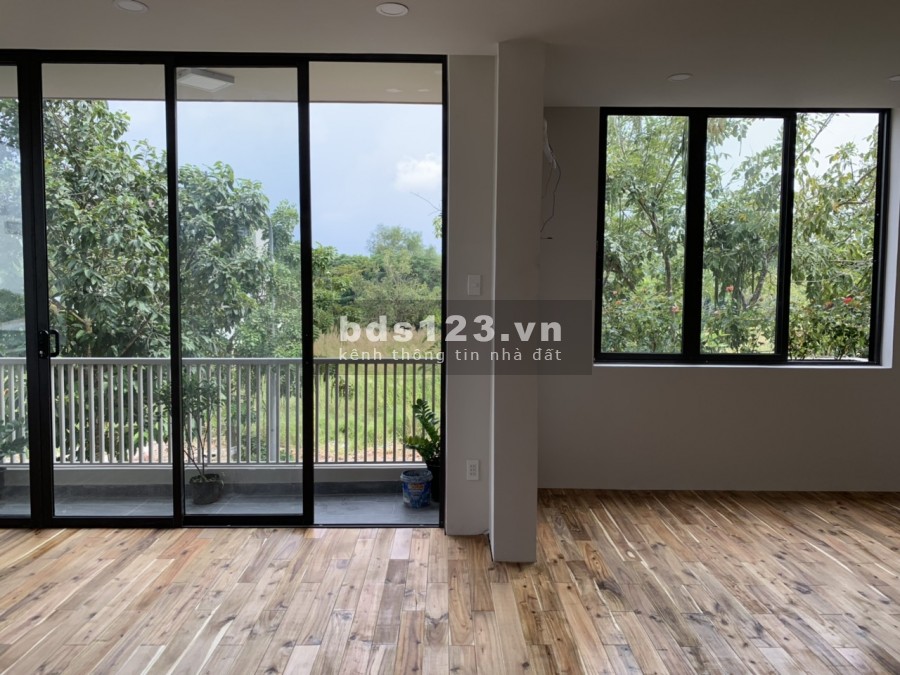 Biệt thự Phú Xuân Nhà Bè! 10x24m2 3 lầu