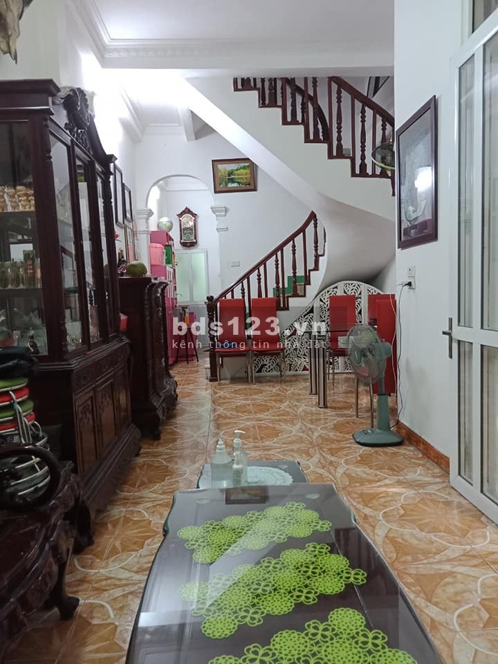 Nhà đẹp trung tâm Đống Đa Thái Hà Diện tích khủng 66m2 70tr/m2 ?