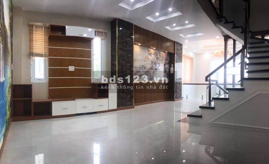Cần thanh khoản bán căn biệt thự mini. Đ Lê Đức Thọ Gò Vấp.2 mặt tiền xe hơi vào nhà. 45 m2. 6 tỷ 1.