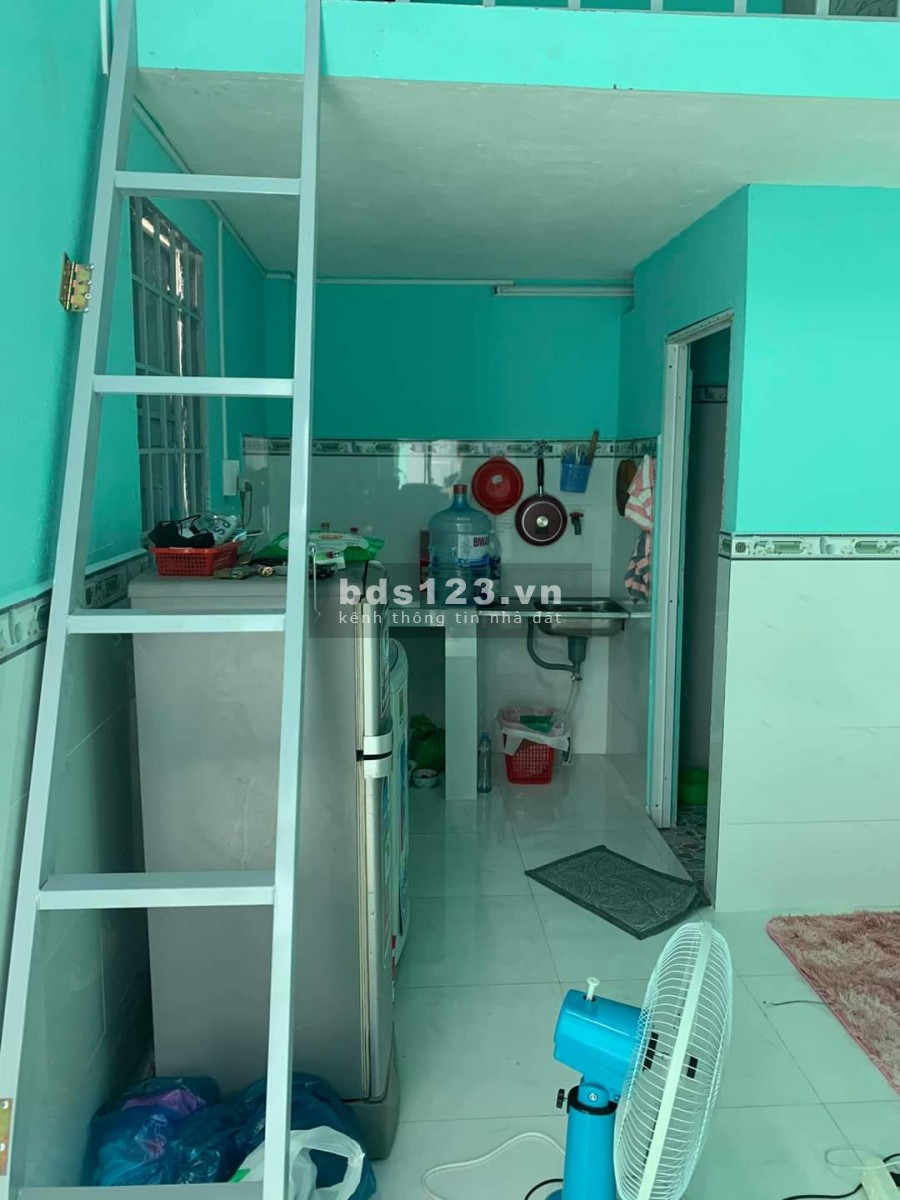 Bán GẤP dãy trọ 8 phòng Trần Văn Mười -Hóc Môn 140m2 (5x28) giá chỉ 790tr SHR