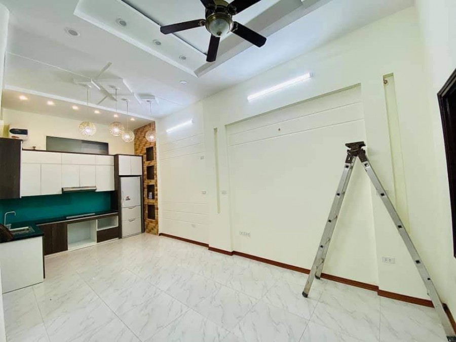Bán đất tặng nhà mặt phố đẹp VIP, vỉa hè rộng 7m, kinh doanh tuyệt đỉnh 50m2/10,8 tỷ