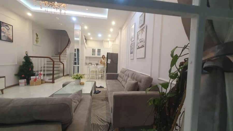 Siêu Hiếm phố Tây Sơn, Đống Đa 45 m2 x 4 tầng, Mt 3.5m giá 7 tỷ