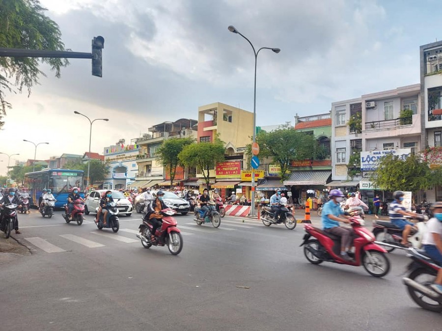 NHÀ 3 MẶT TIỀN KINH DOANH, ĐƯỜNG SỐ 27 QUẬN TÂN PHÚ 8 TỶ 9