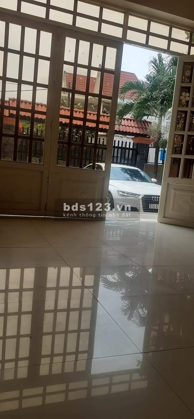 Bán nhà cấp 4 đẹp HXH,siêu rộng,nhánh hoàng hữu nam,tp.thủ đức