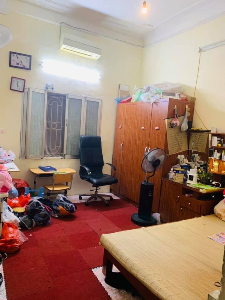 Bán Đất Tặng Nhà Đường Láng 61m2 Gần Oto Gần Phố MT 4m Ngõ Thông Tiện Ích Đỉnh