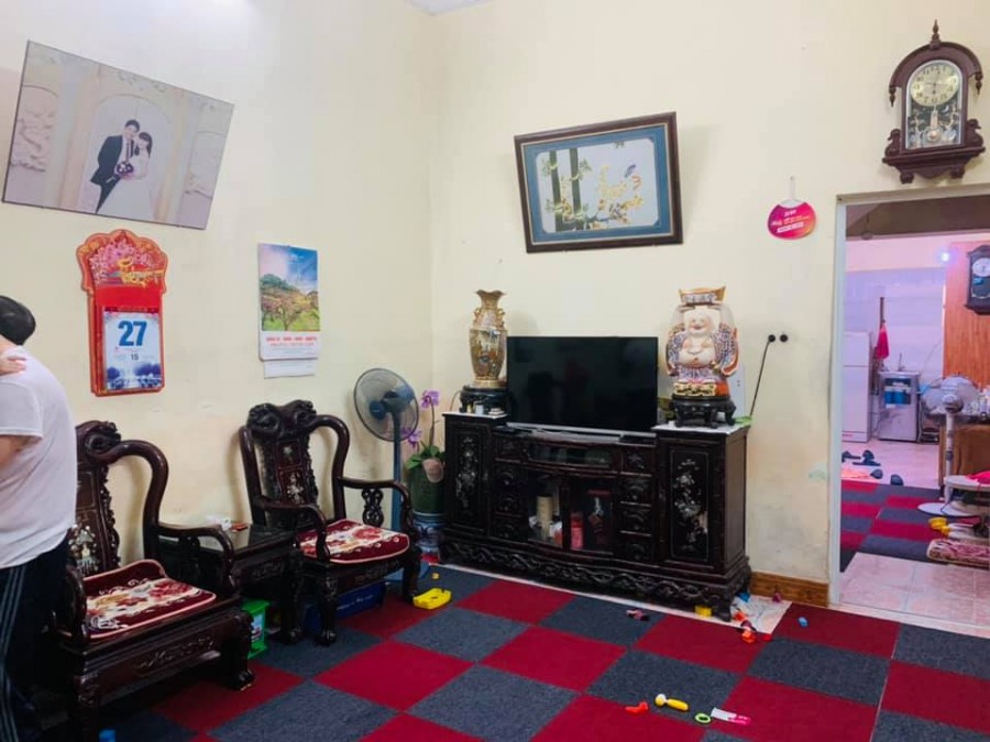 Bán Đất Tặng Nhà Đường Láng 61m2 Gần Oto Gần Phố MT 4m Ngõ Thông Tiện Ích Đỉnh