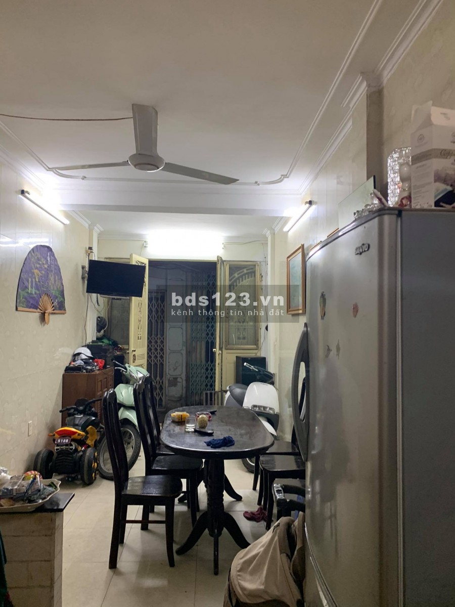 Nhà đẹp phố Tôn Đức Thắng- Văn Chương, 30m2 *6T, gần phố, giá 2,85 tỷ