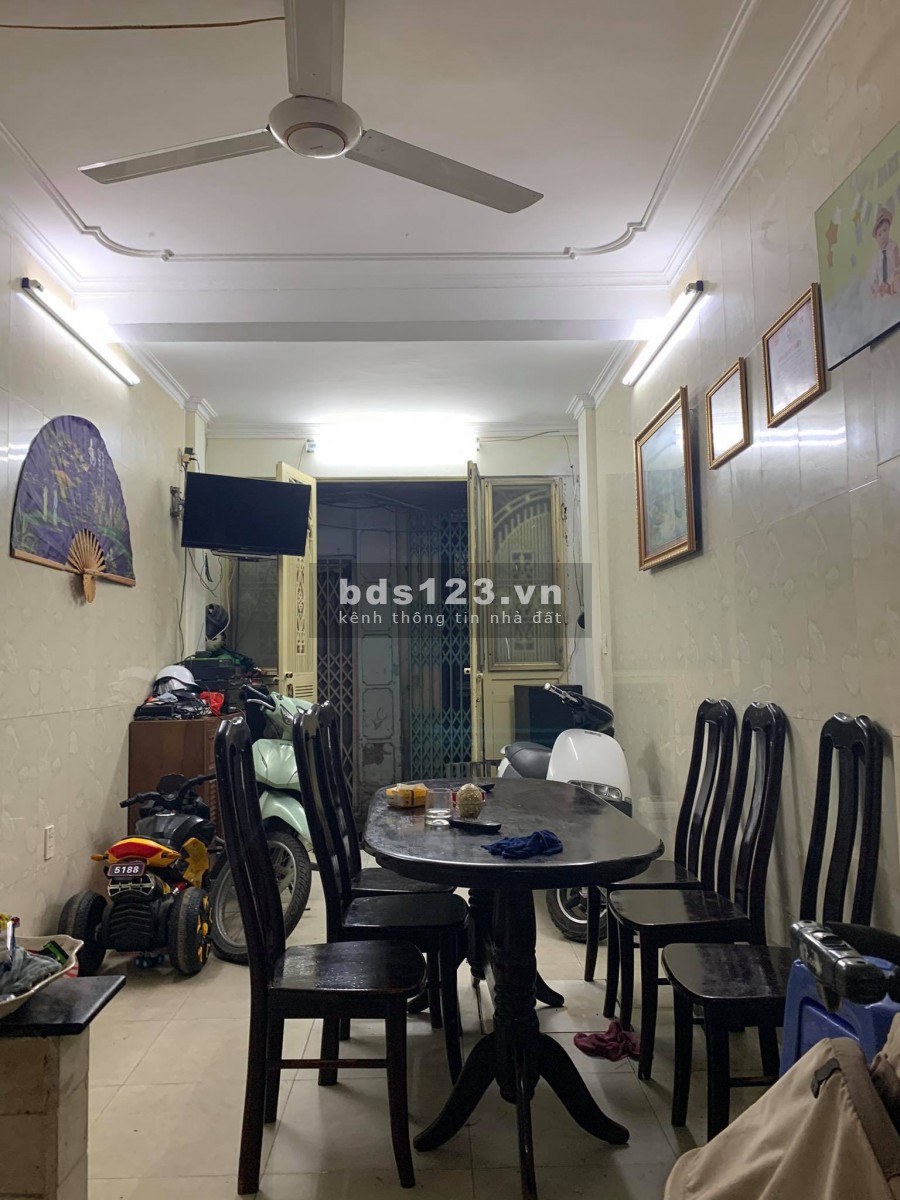 Nhà đẹp phố Tôn Đức Thắng- Văn Chương, 30m2 *6T, gần phố, giá 2,85 tỷ