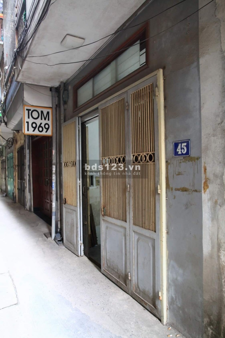 Bán nhà trong khu TT HVCS ngách 35 ngõ 234 Hoàng Quốc Việt