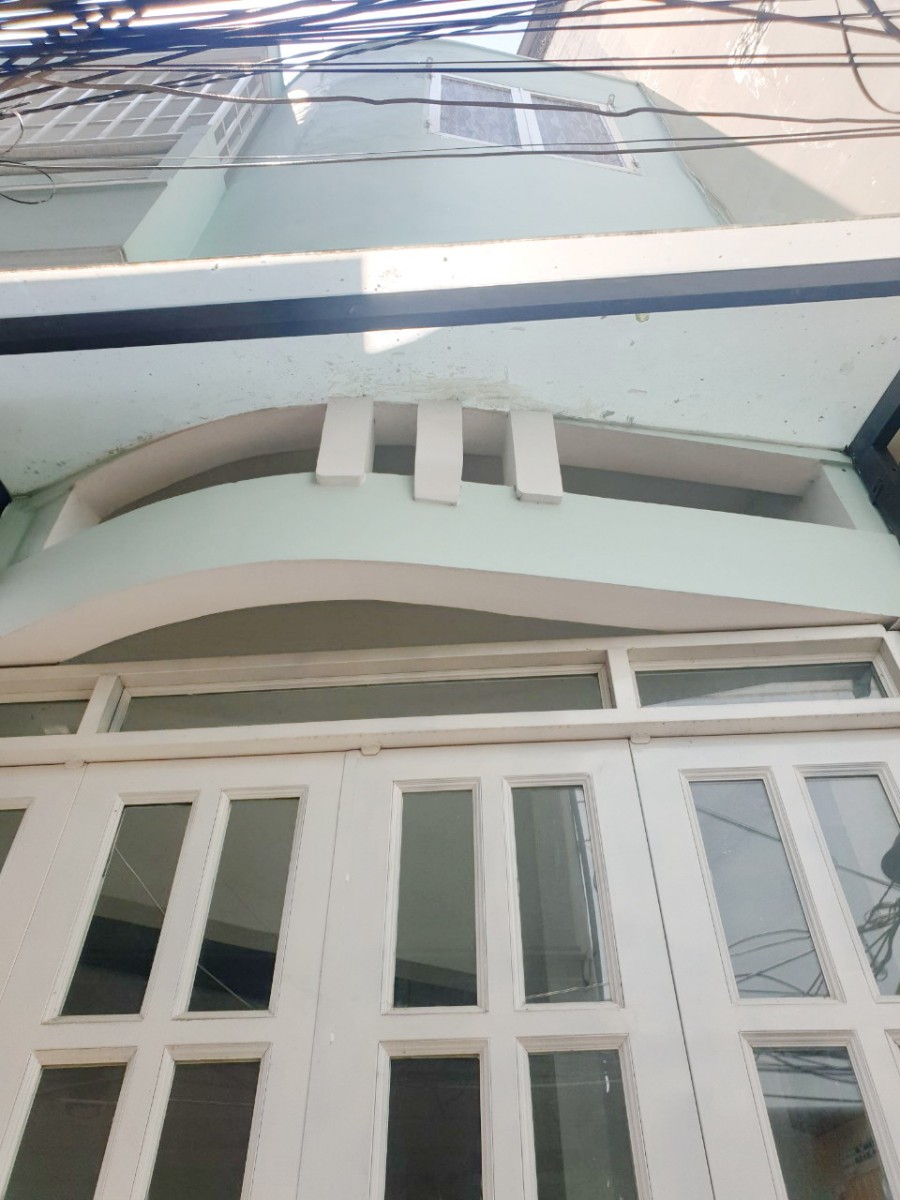 Bán nhà nhỏ lửng, lầu gần chợ Nguyễn Thị Tần P2 Q8