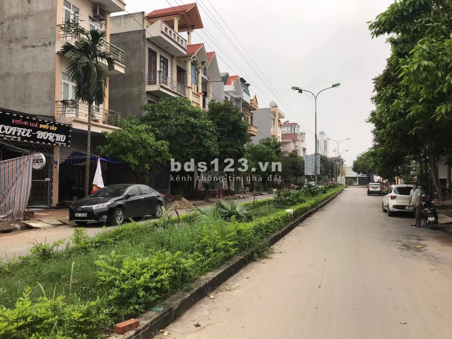 Bán đất mặt đường đôi khu Vạn Phúc, TP HD 56.35m2, mt 4m, hướng Nam, 1.52 tỷ
