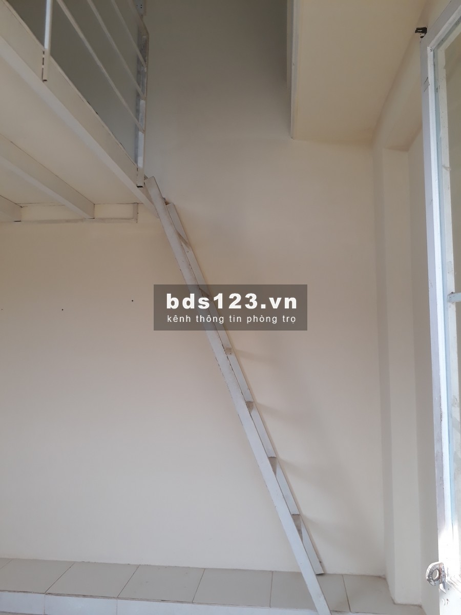 Cho thuê phòng trọ có gác Bùi Văn Ba, Q7, TP HCM
