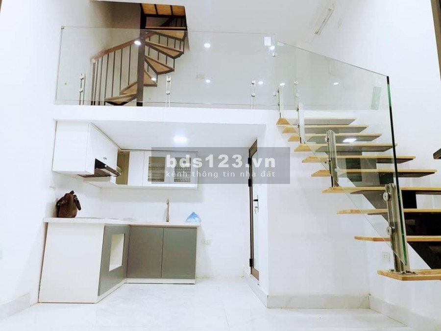 Bán nhà Nguyễn Trãi 24m2 lô góc nhỏ xinh nhà đẹp sổ vuông