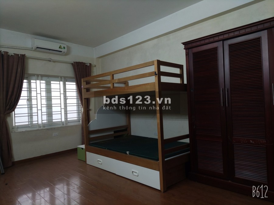 Bán nhà Hoàng Như Tiếp, Long Biên, ô tô vào nhà, kinh doanh 40m2 5 tầng, hơn 4 tỷ