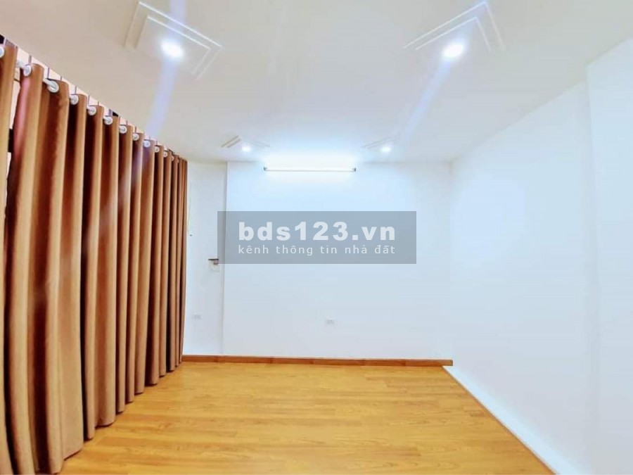 LƯƠNG KHÁNH THIỆN NHÀ MỚI Ở LUÔN GẦN PHỐ Ô TÔ ĐỖ CỬA NGÕ THÔNG
