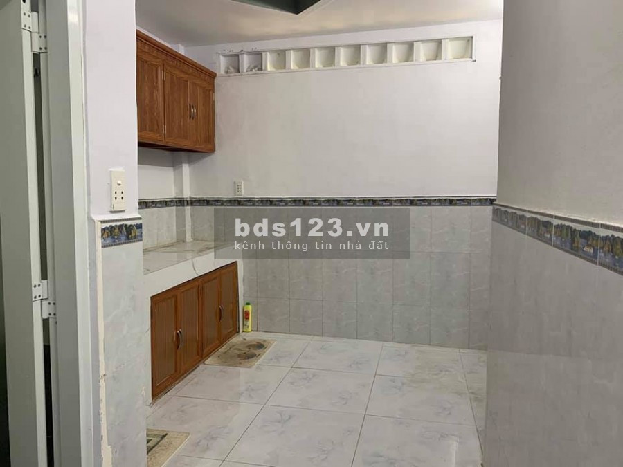 Bán nhà khu Q3 Lê Văn Sỹ, Xe Hơi đổ Cửa, 40m(3x14m), 2Tầng, Giá chưa đến 5Tỷ
