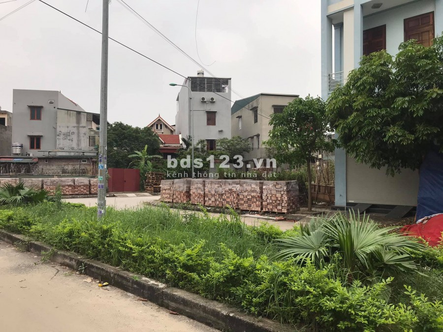 Bán đất mặt đường đôi khu Vạn Phúc, TP HD 56.35m2, mt 4m, hướng Nam, 1.52 tỷ