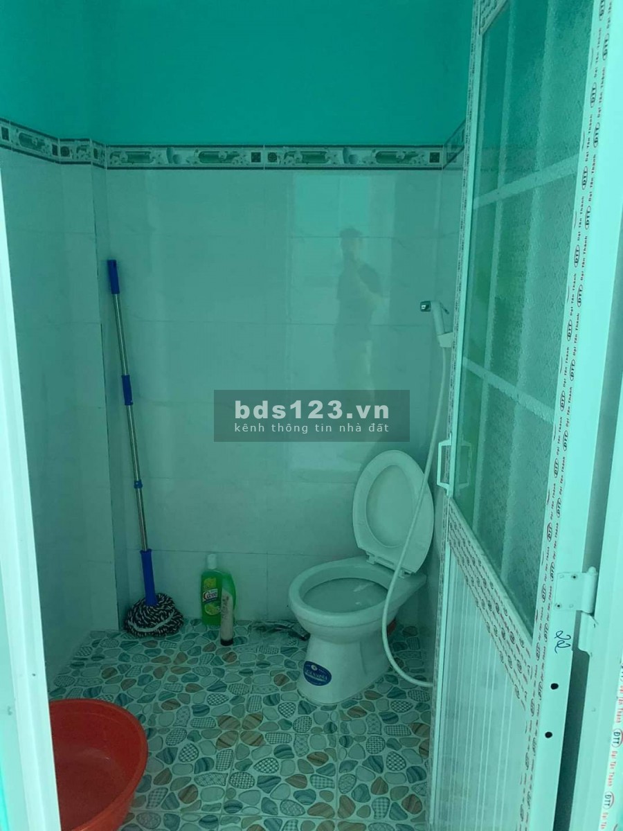 Bán GẤP dãy trọ 8 phòng Trần Văn Mười -Hóc Môn 140m2 (5x28) giá chỉ 790tr SHR