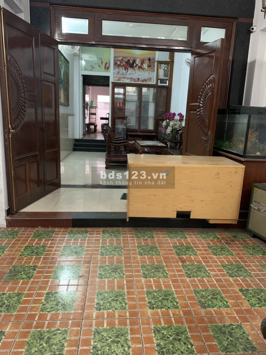 Sang Nhượng Mặt Bằng Mặt Phố Tấn Sơn 90m2 giá rẻ 12tr