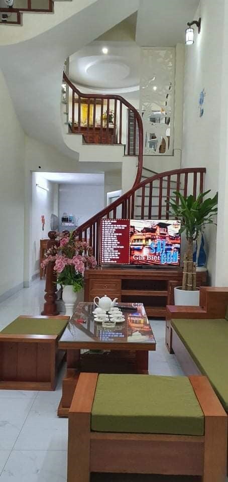 Bán nhà 37mx3.5mặt tiền giá 3.2 tỷ Kim Giang