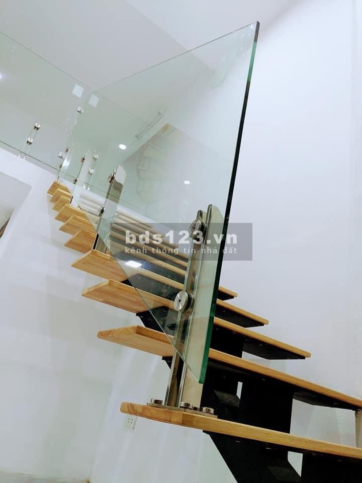 Bán nhà Nguyễn Trãi 24m2 lô góc nhỏ xinh nhà đẹp sổ vuông