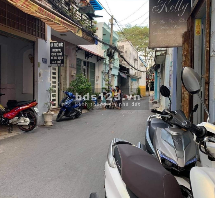 Bán CHDV cho thuê 20tr/tháng Phan Văn Trị, P.11, BT 92m2 giá 6.4 tỷ TL.