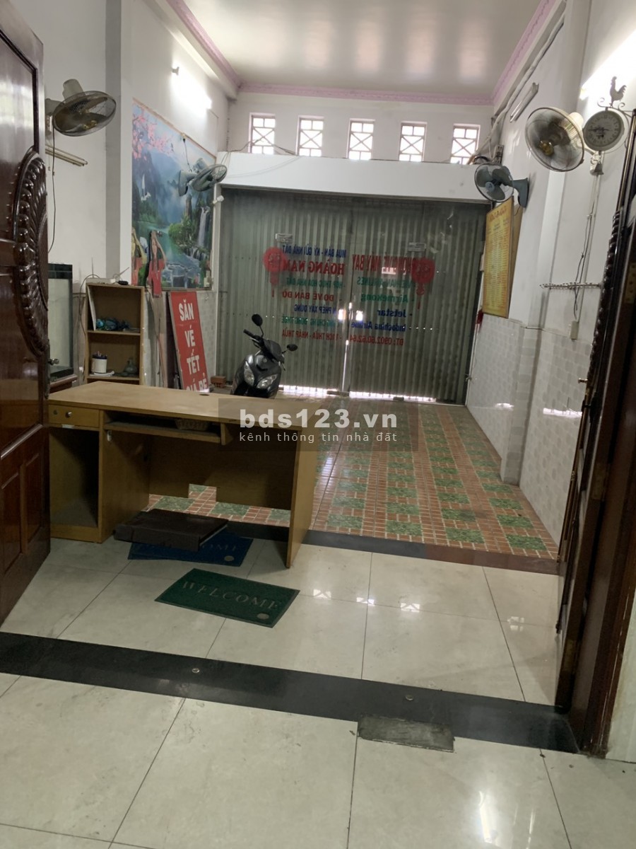 Sang Nhượng Mặt Bằng Mặt Phố Tấn Sơn 90m2 giá rẻ 12tr