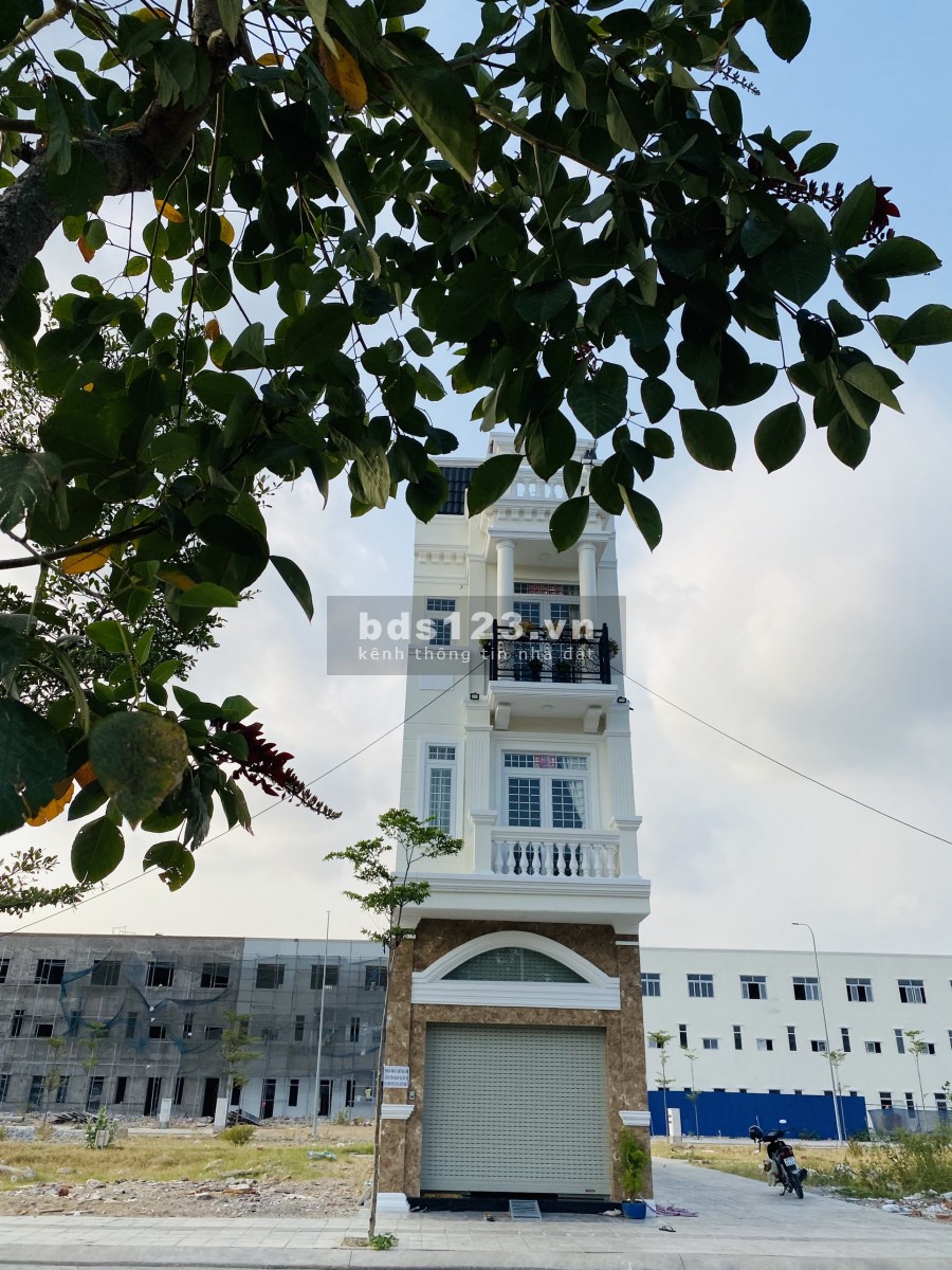 Icon Central – giá quá cao vì sao. Liên hệ 0978726139 tìm hiểu nguyên nhân