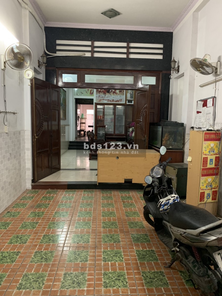 Sang Nhượng Mặt Bằng Mặt Phố Tấn Sơn 90m2 giá rẻ 12tr