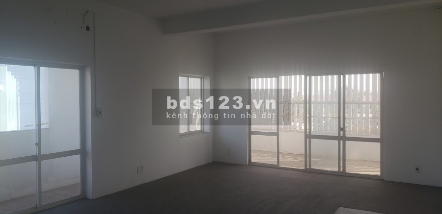Mặt bằng lầu 2, 3, 4 mặt tiền Lý Thường Kiệt Q.11